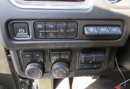 2021 Chevrolet Suburban - Image 43