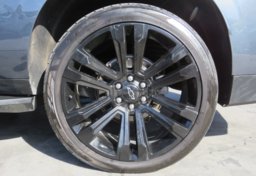 2021 Chevrolet Suburban - Image 21