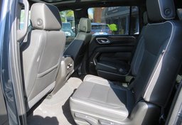 2021 Chevrolet Suburban - Image 32