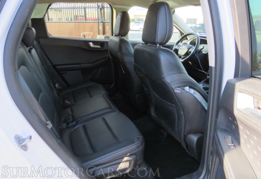 2020 Ford Escape - Image 30