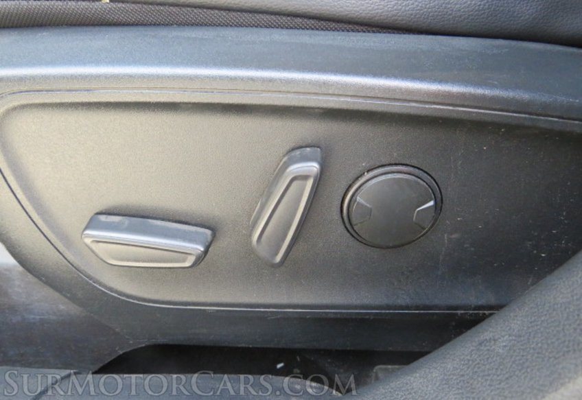 2020 Ford Escape - Image 48