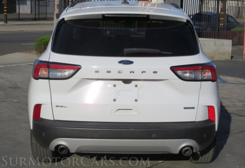 2020 Ford Escape - Image 12