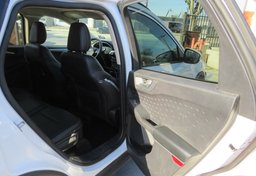 2020 Ford Escape - Image 24