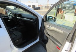 2020 Ford Escape - Image 22