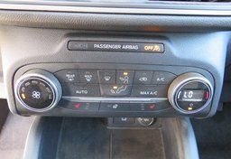 2020 Ford Escape - Image 38