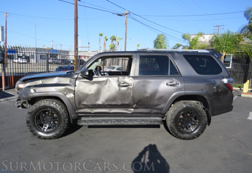 2016 Toyota 4Runner - Image 3