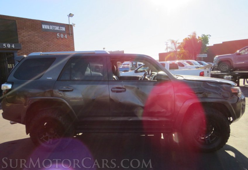 2016 Toyota 4Runner - Image 4