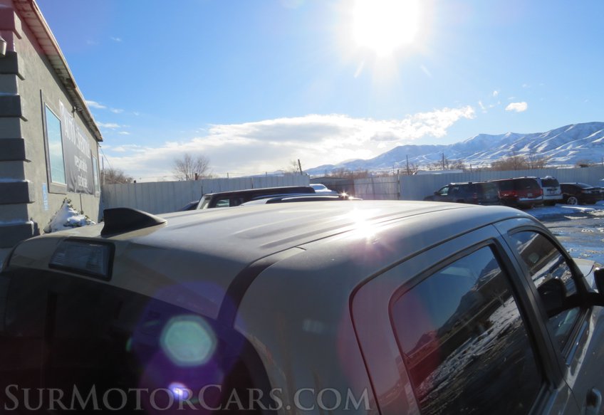 2017 Toyota Tacoma - Image 19