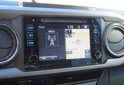 2017 Toyota Tacoma - Image 39