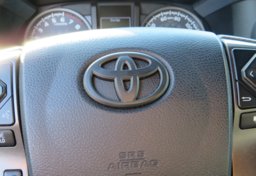 2017 Toyota Tacoma - Image 32