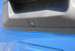 2021 Chevrolet Colorado - Image 17