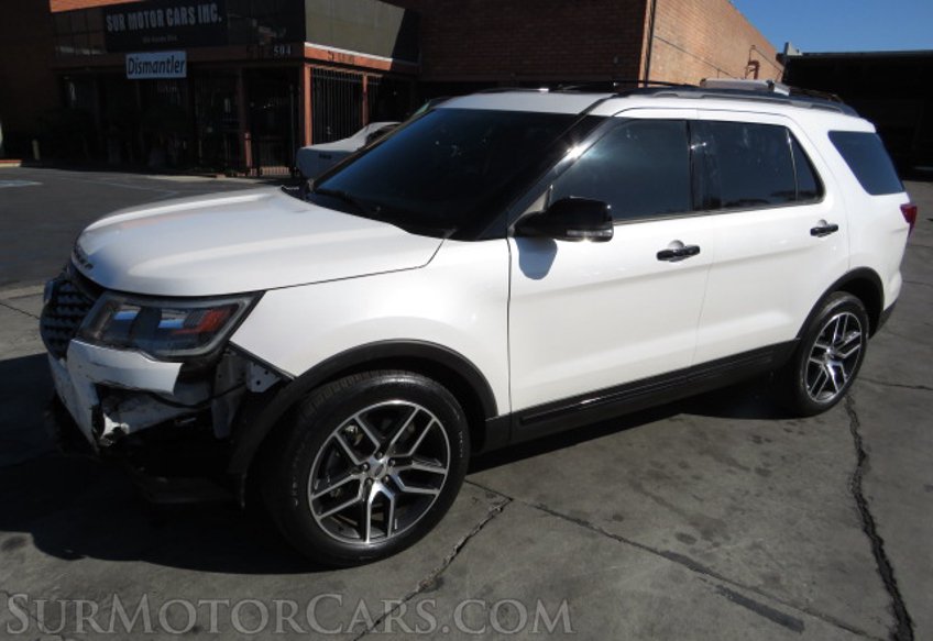 2019 Ford Explorer - Image 2