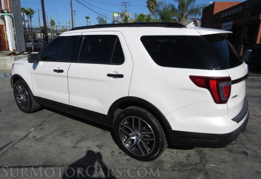 2019 Ford Explorer - Image 6