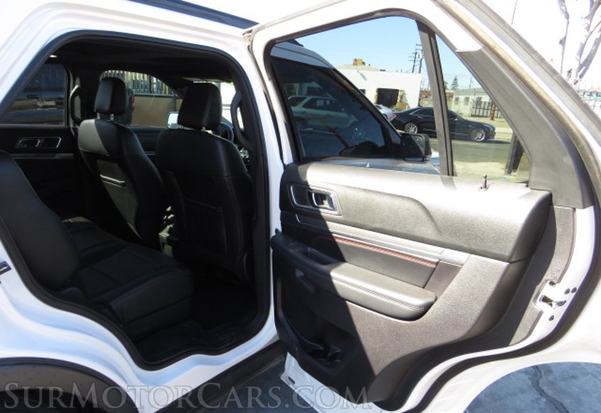 2019 Ford Explorer - Image 25