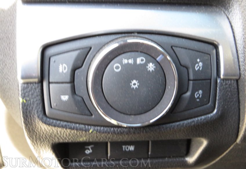 2019 Ford Explorer - Image 41