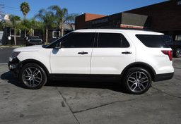 2019 Ford Explorer - Image 12