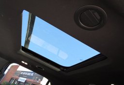 2019 Ford Explorer - Image 56