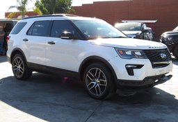 2019 Ford Explorer - Image 3