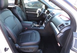 2019 Ford Explorer - Image 27