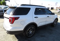 2019 Ford Explorer - Image 5