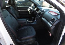 2019 Ford Explorer - Image 29