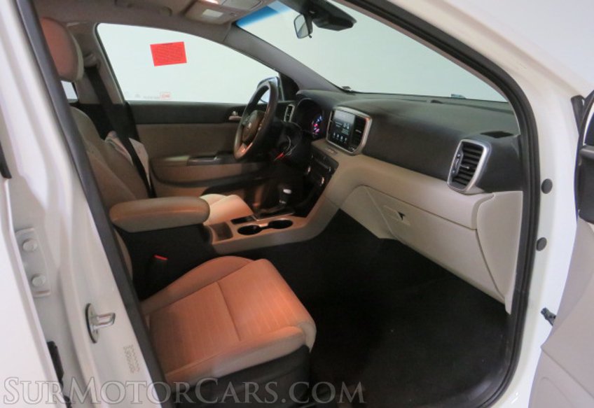 2020 Kia Sportage - Image 26