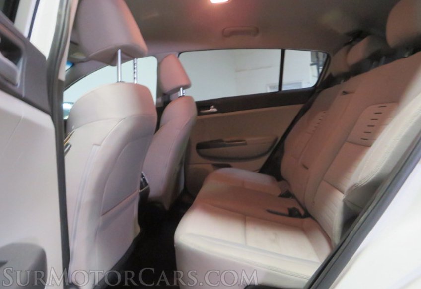 2020 Kia Sportage - Image 31