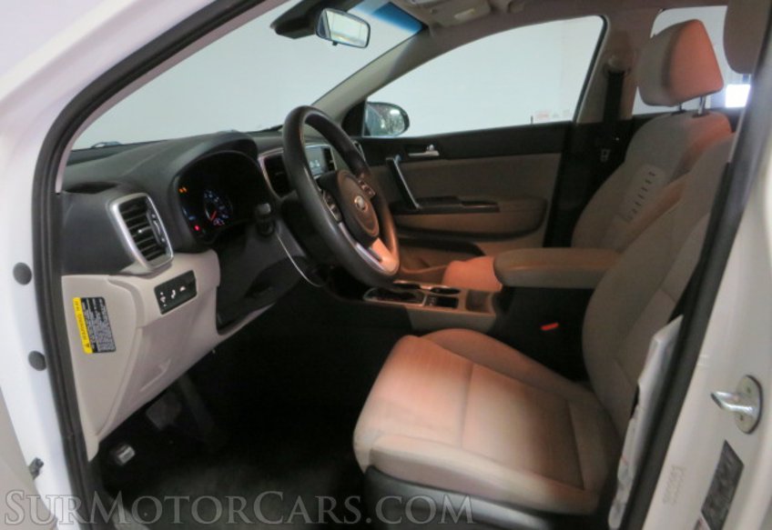 2020 Kia Sportage - Image 25