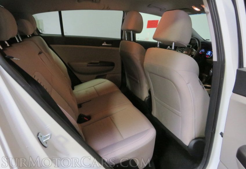 2020 Kia Sportage - Image 28