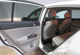 2020 Kia Sportage - Image 23