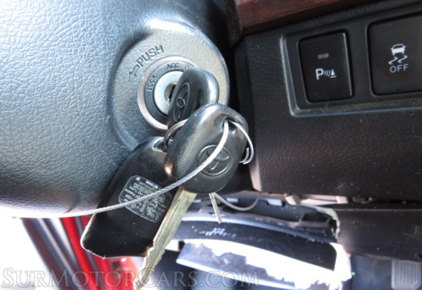 2014 Toyota Tundra 4WD Truck - Image 38