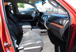 2014 Toyota Tundra 4WD Truck - Image 29