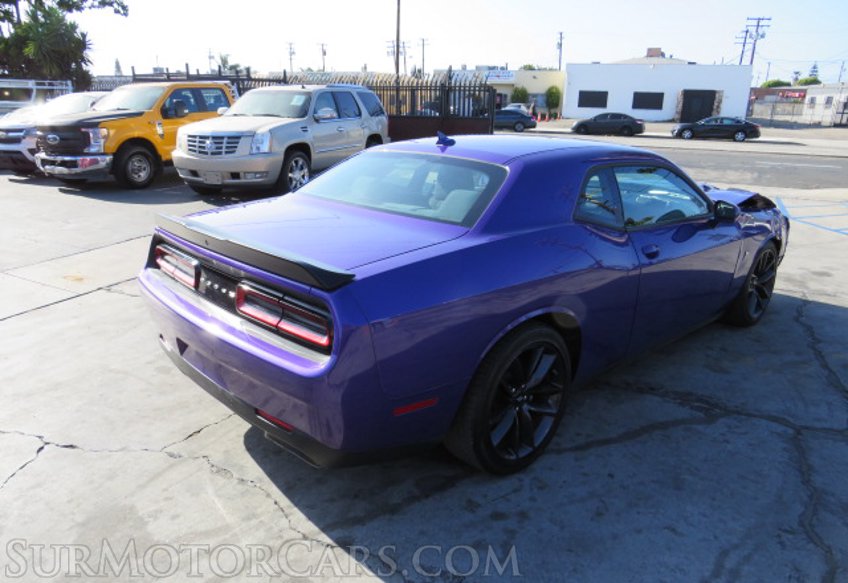 2019 Dodge Challenger - Image 7