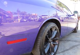 2019 Dodge Challenger - Image 17