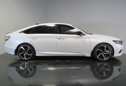 2022 Honda Accord - Image 11