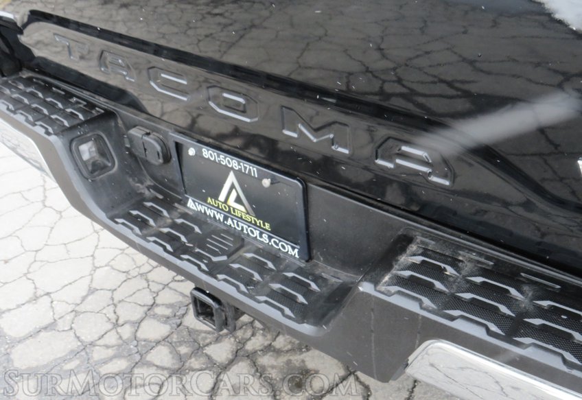 2016 Toyota Tacoma - Image 23