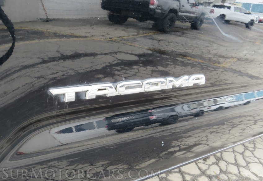 2016 Toyota Tacoma - Image 24