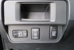 2016 Toyota Tacoma - Image 47