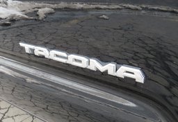 2016 Toyota Tacoma - Image 26
