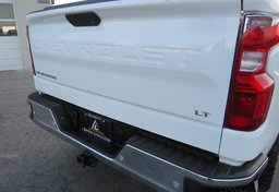 2019 Chevrolet Silverado 1500 - Image 19