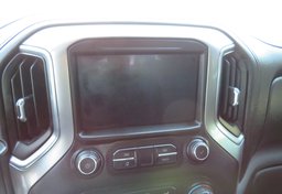 2019 Chevrolet Silverado 1500 - Image 34