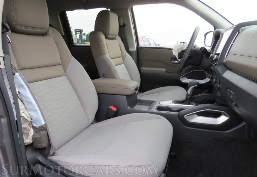 2022 Nissan Frontier - Image 25