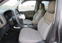 2022 Nissan Frontier - Image 26