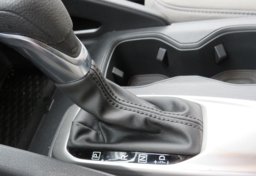 2022 Nissan Frontier - Image 38