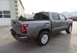 2022 Nissan Frontier - Image 6