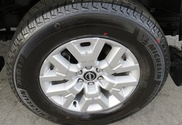 2022 Nissan Frontier - Image 45