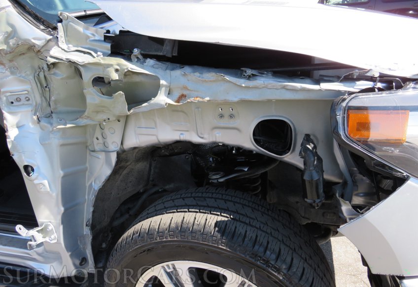 2020 Toyota Tundra 4WD - Image 22