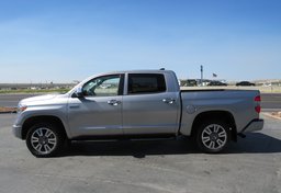 2020 Toyota Tundra 4WD - Image 11