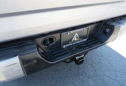 2020 Toyota Tundra 4WD - Image 18