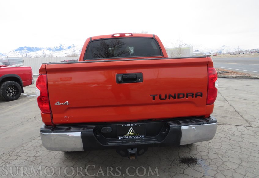 2018 Toyota Tundra 4WD - Image 12